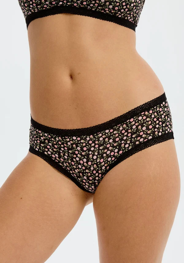 Le Micro Shorty À Bordure De Dentelle Fleur Nocturne