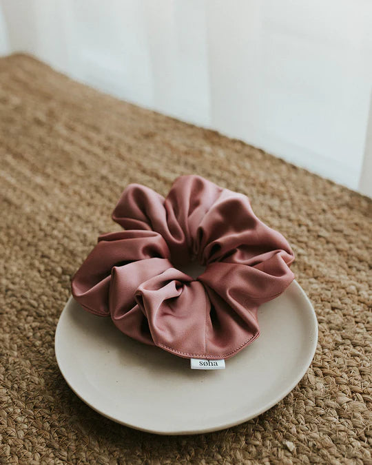 Chouchou Oversize Satin Rose Vintage