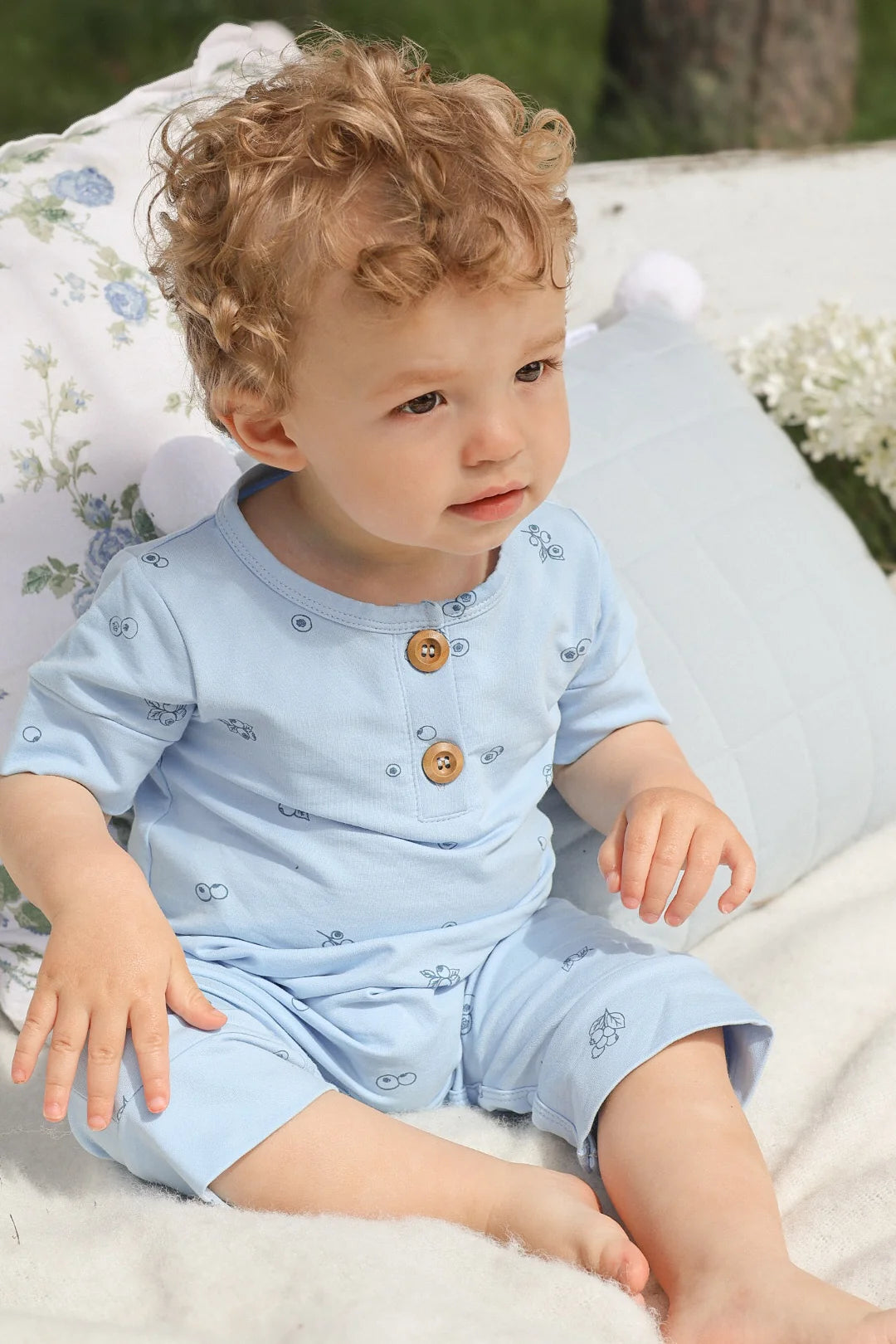 Onesie Évolutif Court Bleu Pâle À Motifs Bleuets
