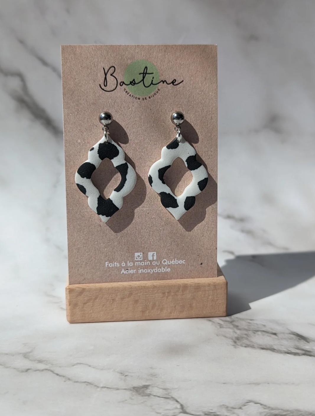 Boucles D'oreilles Pendantes Angela Motif Vache