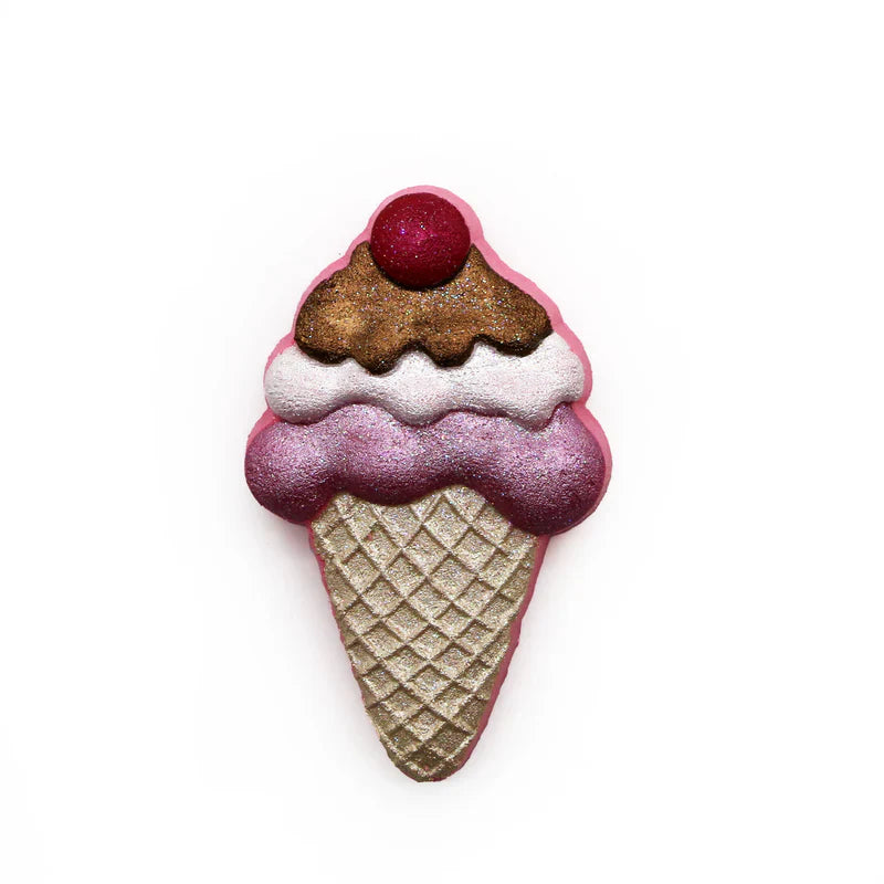 Bombe De Bain Cornet De Crème Glacée Avec Cerise