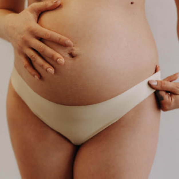 Petite Culotte Basique Beige