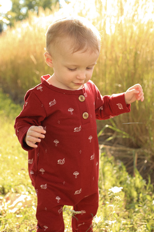 Onesie Évolutif Rouge Cerise Motifs Escargots
