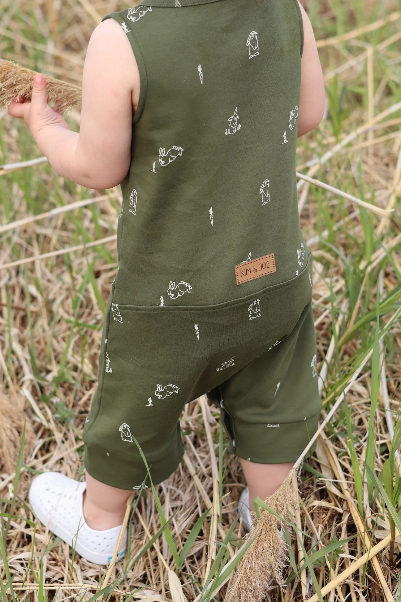 Romper Évolutif Vert Olive À Motifs Lapins