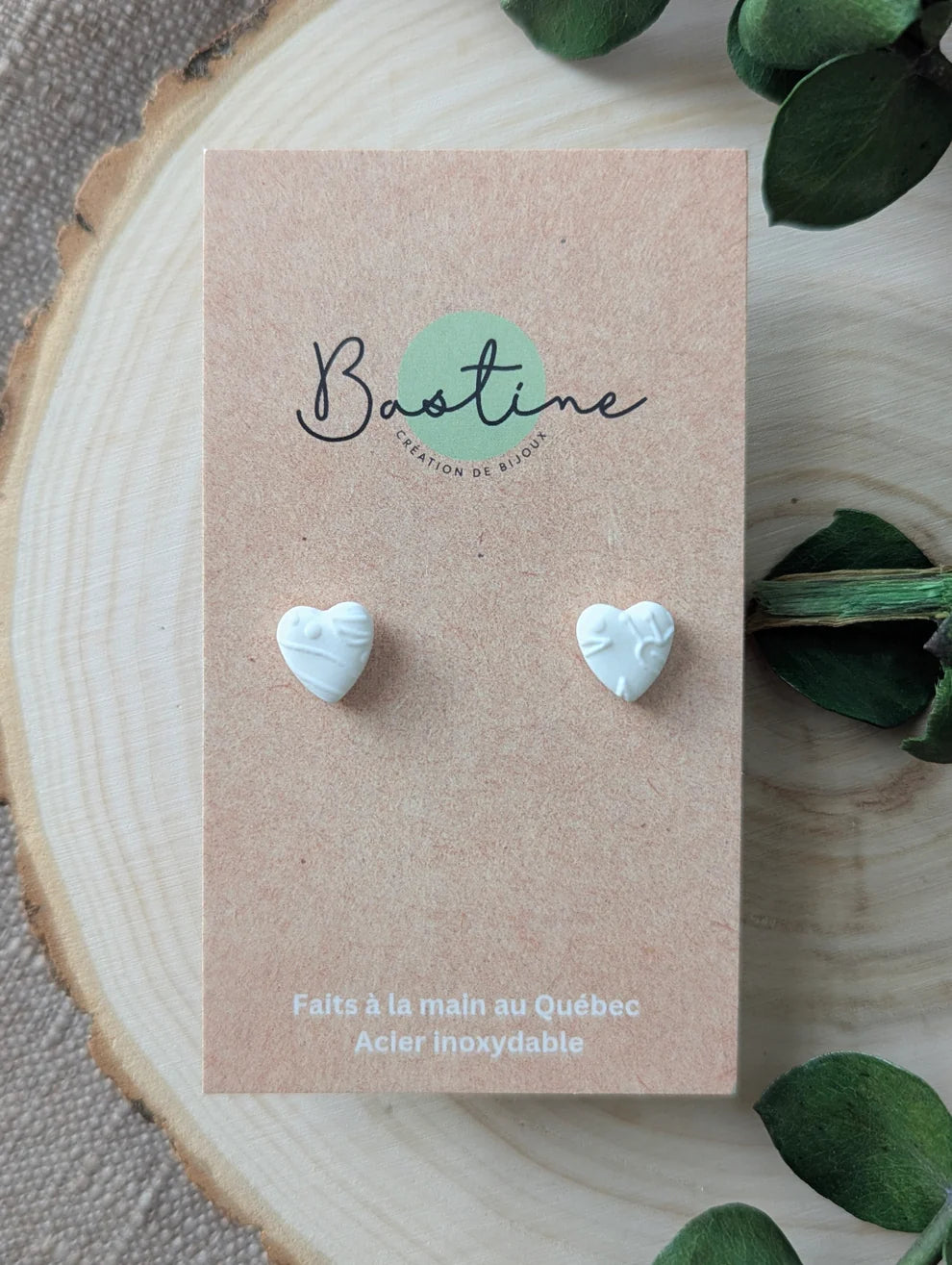 Mini Studs Coeurs Blancs Texturés