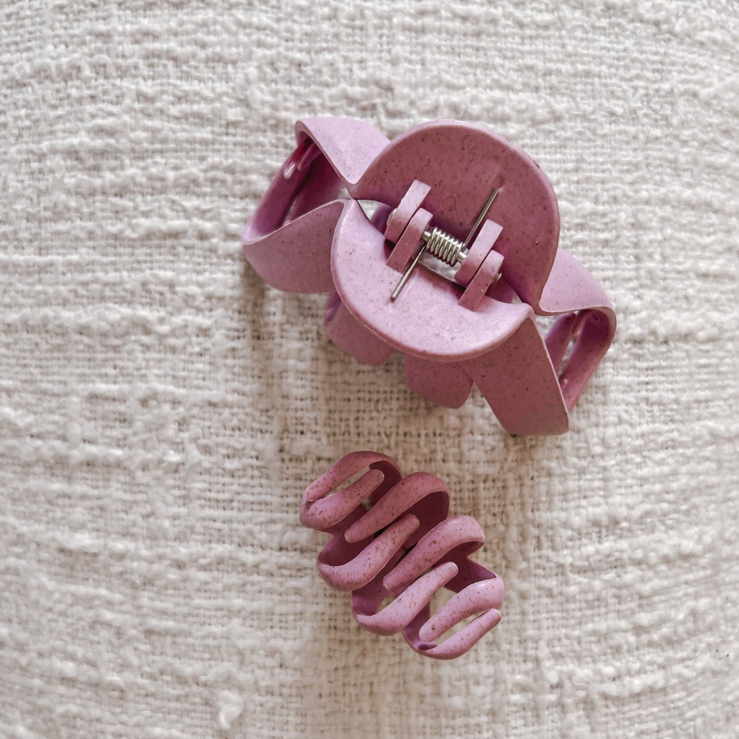 Petite Pince Pieuvre En Paille De Blé Mauve