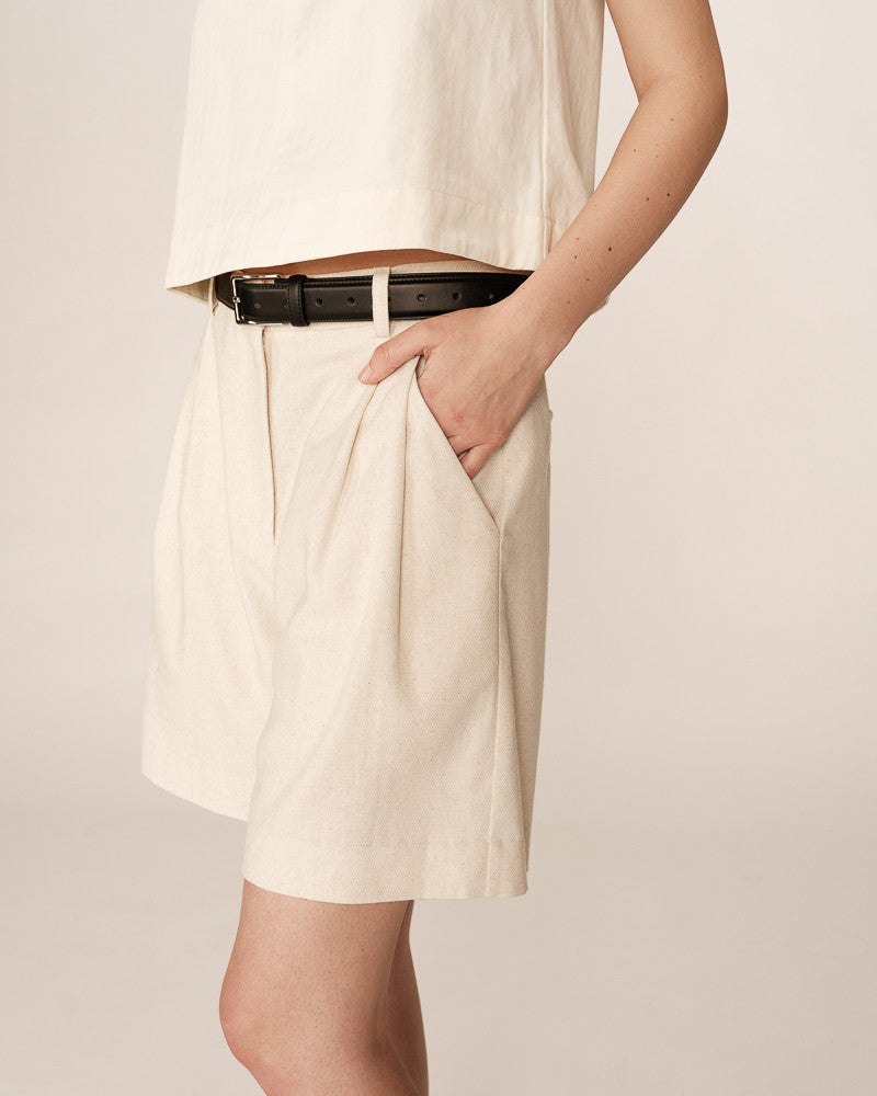 Short Pastel Écru