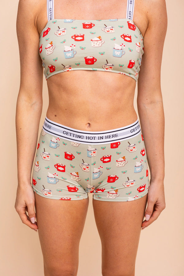 Boxer Femme Getting Hot In Here