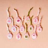 Calendrier De L'avant Avec Ornements De Noël - Coquette