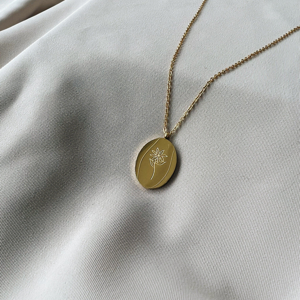 Collier Fleurs De Naissance Or - Mai